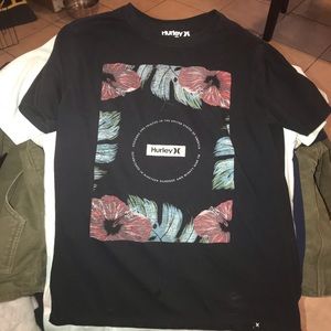 8 piece lot Medium Mens Tops